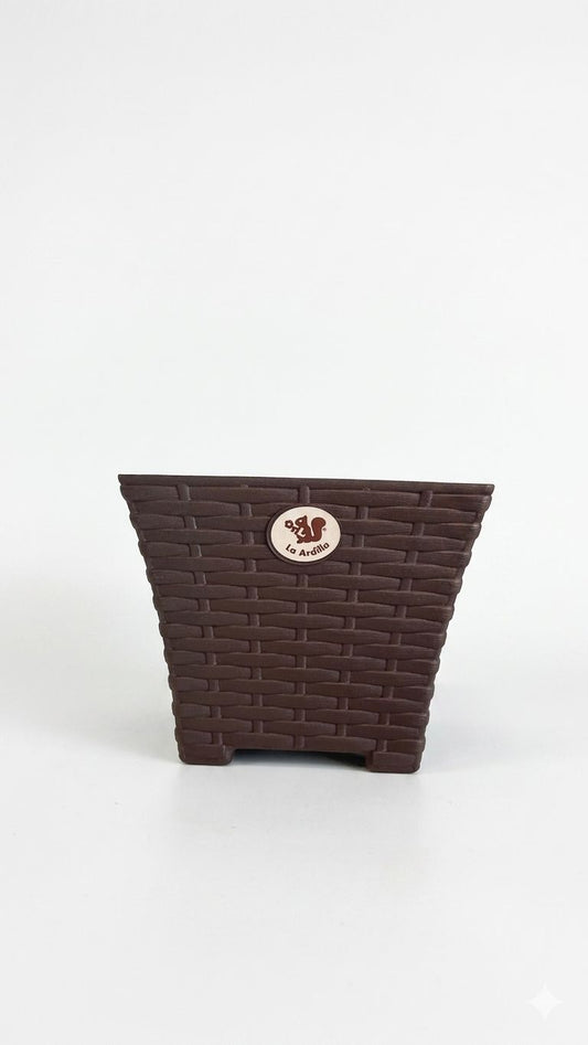 MACETA RATTAN MEDIANA CUADRADA L26 A 21 CHOCOLATE MRME0006